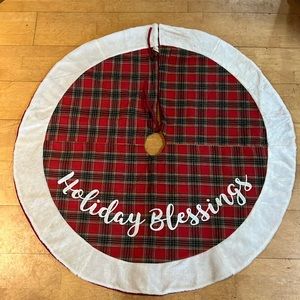 Christmas Tree skirt plaid